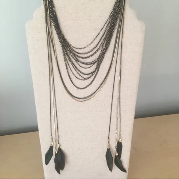 Stella and Dot layered feather necklace - Picture 4 of 10